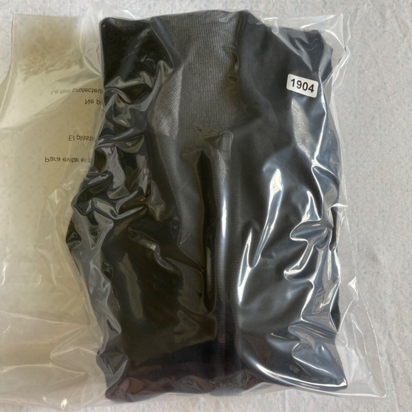 Smart wool women’s 100% full zip sweater - Picture 8 of 8